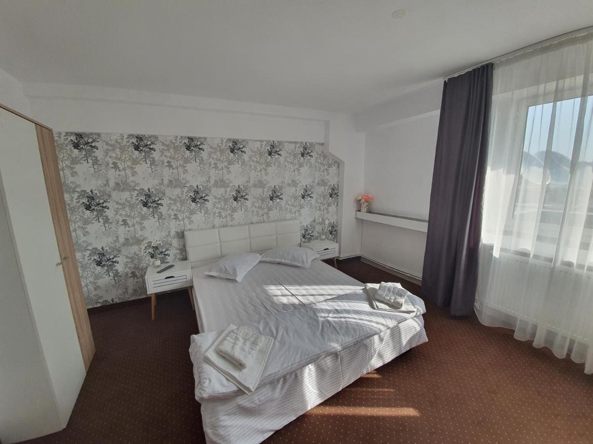 Bon Ton Residence Drobeta Turnu Severin Bagian luar foto