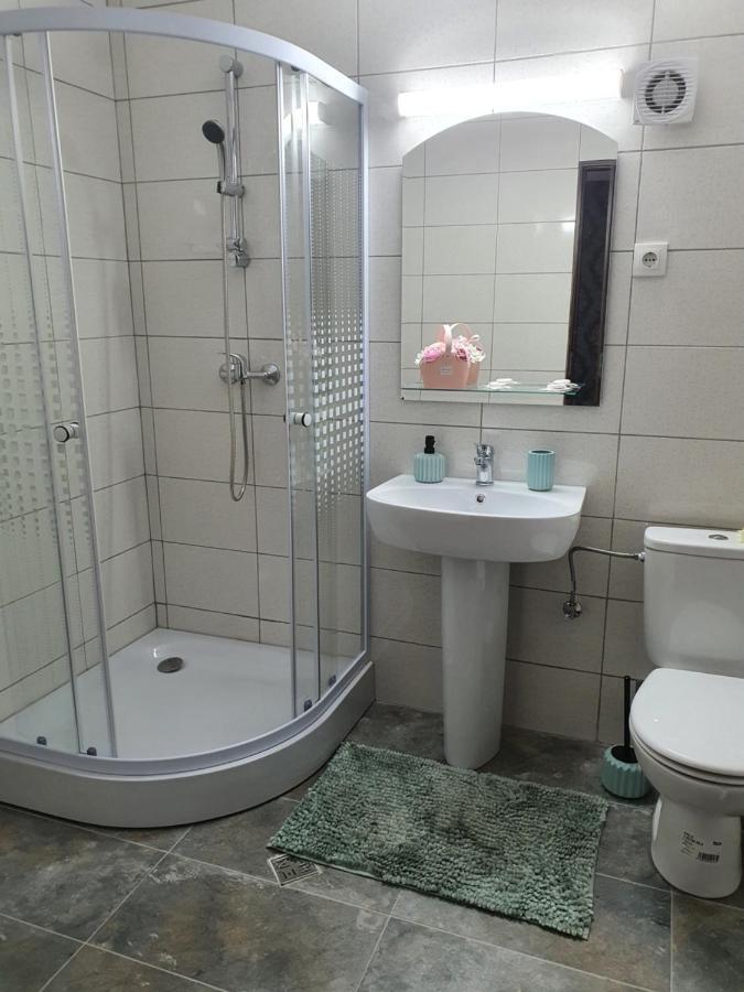 Bon Ton Residence Drobeta Turnu Severin Bagian luar foto