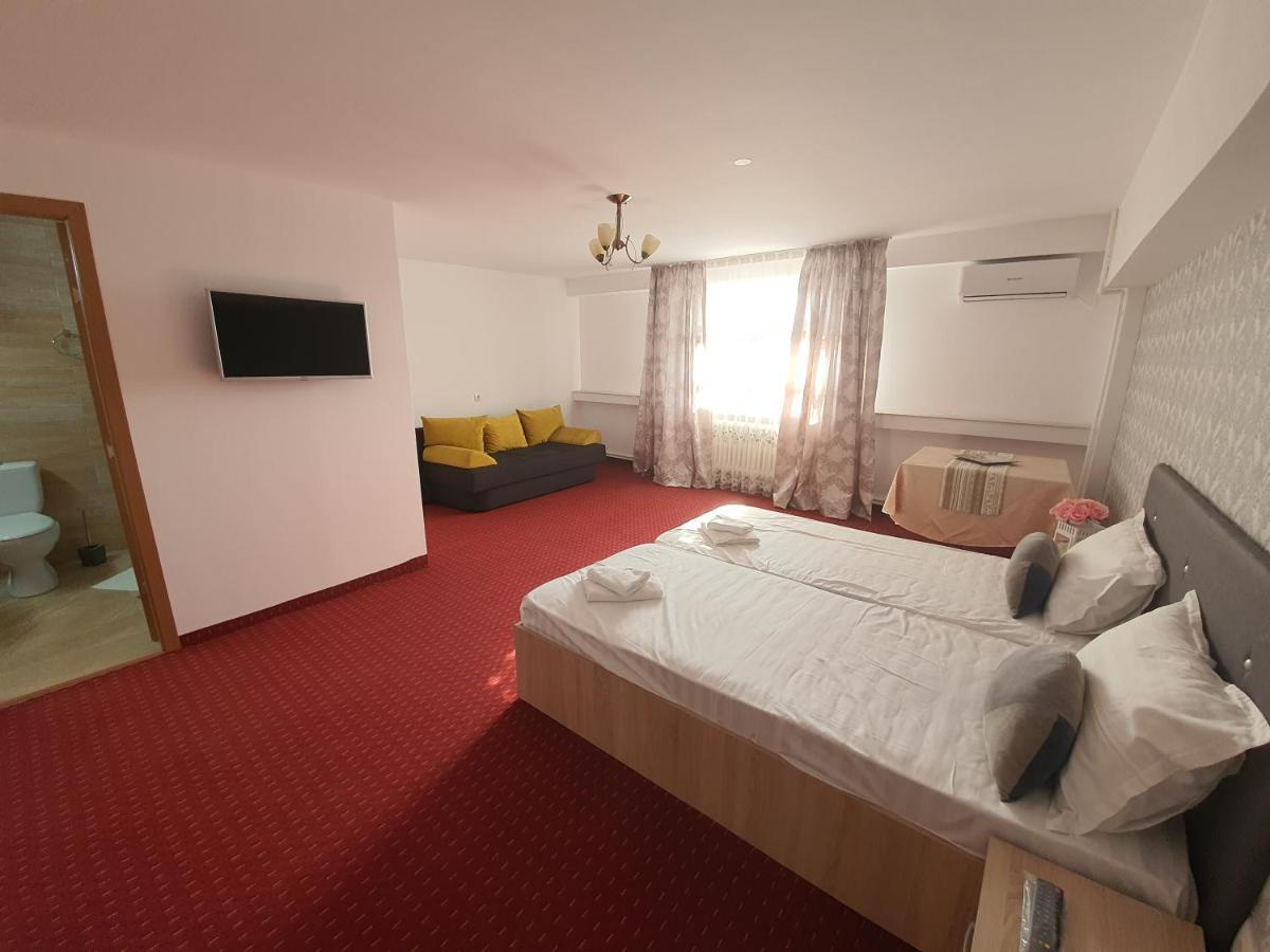 Bon Ton Residence Drobeta Turnu Severin Bagian luar foto