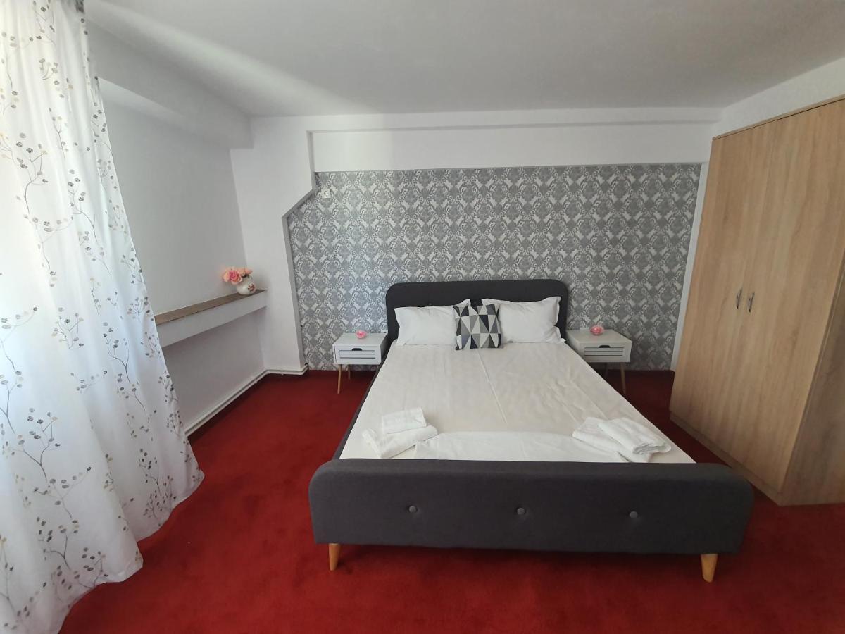 Bon Ton Residence Drobeta Turnu Severin Bagian luar foto