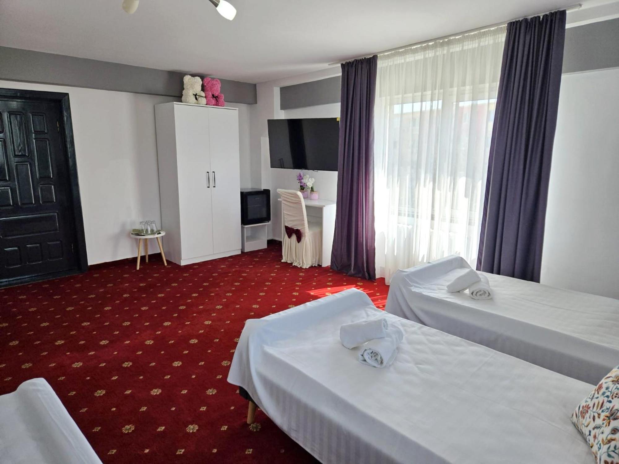 Bon Ton Residence Drobeta Turnu Severin Bagian luar foto